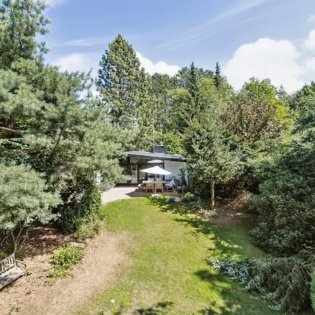 Дом отдыха Live In A 70s Oasis In The Middle Of The Forest *