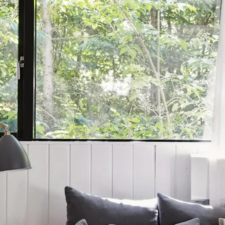 Live In A 70s Oasis In The Middle Of The Forest Græsted